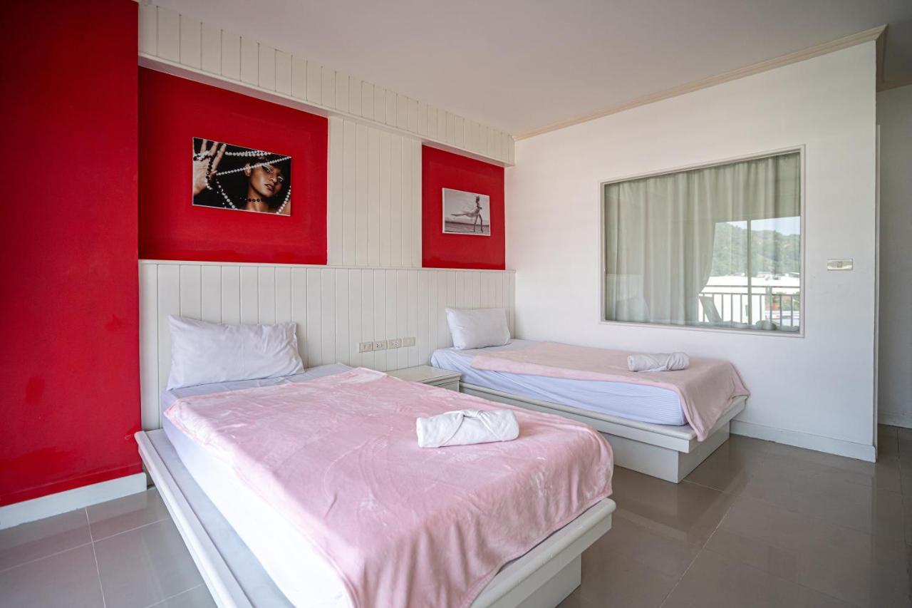 Santi White House Patong Hotel ภายนอก รูปภาพ